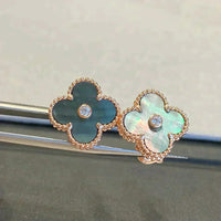 [Aethel jewelry]CLOVER MEDIUM 1 MOTIFS GRAY MOP  DIAMOND EARRINGS