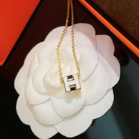 [Aethel jewelry]H WHITE SQUARE GOLD NECKLACE